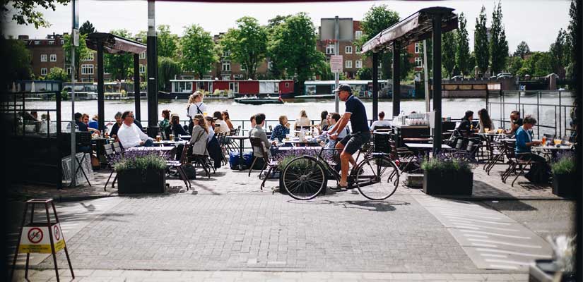 Het terras van Hesp aan de Amstel